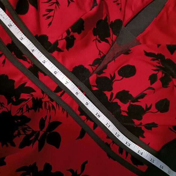 NEW Speechless Juniors Illusion Neckline Mini Fit & Flare Mini Dress Red Size 13 - Picture 10 of 13